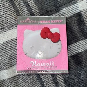 Hello Kitty Kawaii Compact Mirror😍❣️